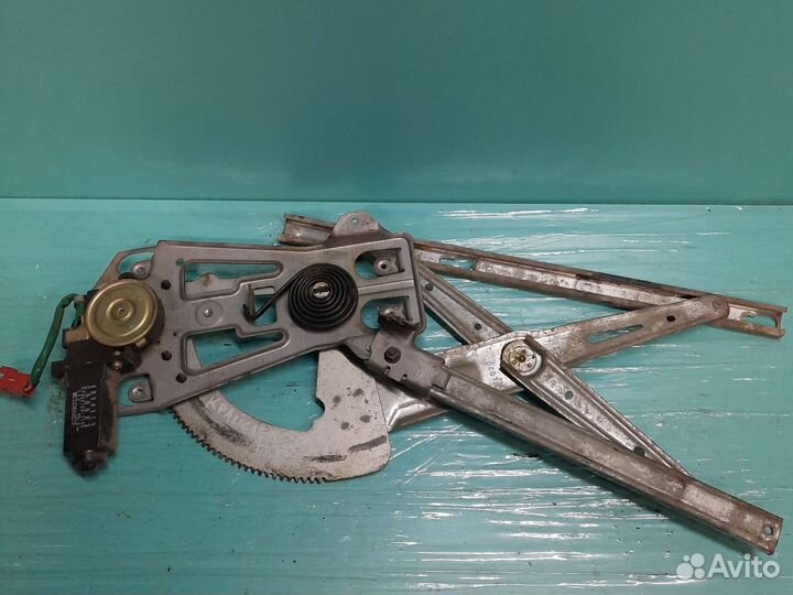 Передний правый стеклоподъёмник chrysler cirrus