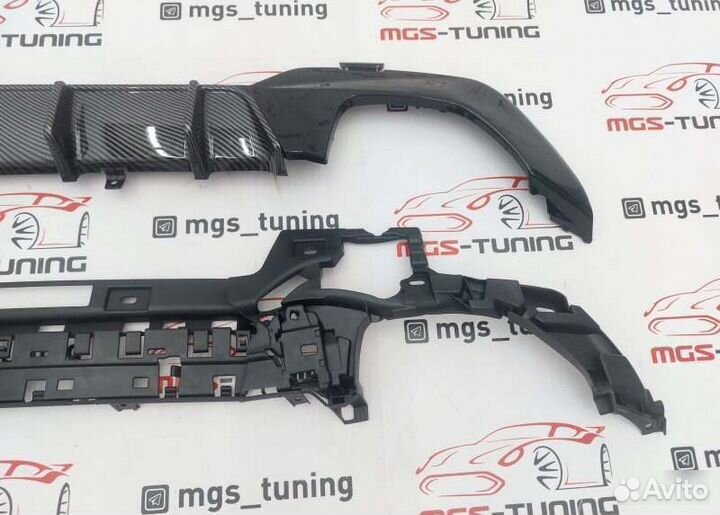 Диффузор BMW 3 серия G20 MP 340 R style под карбон