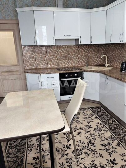 2-к. квартира, 67 м², 5/17 эт.