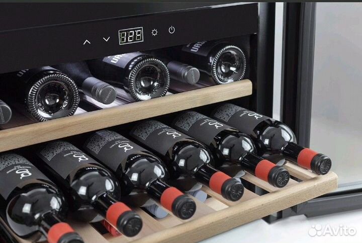 Винный шкаф. Холодильник для вина