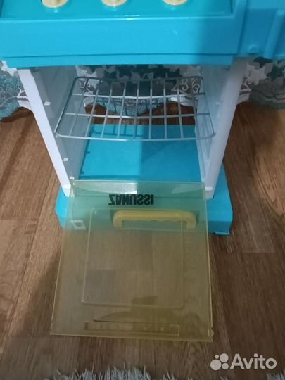 Детские игрушки кухня