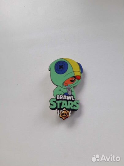 Значки. Кулон на цепочке