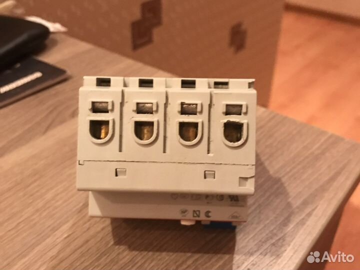 Узо abb f204 Ac