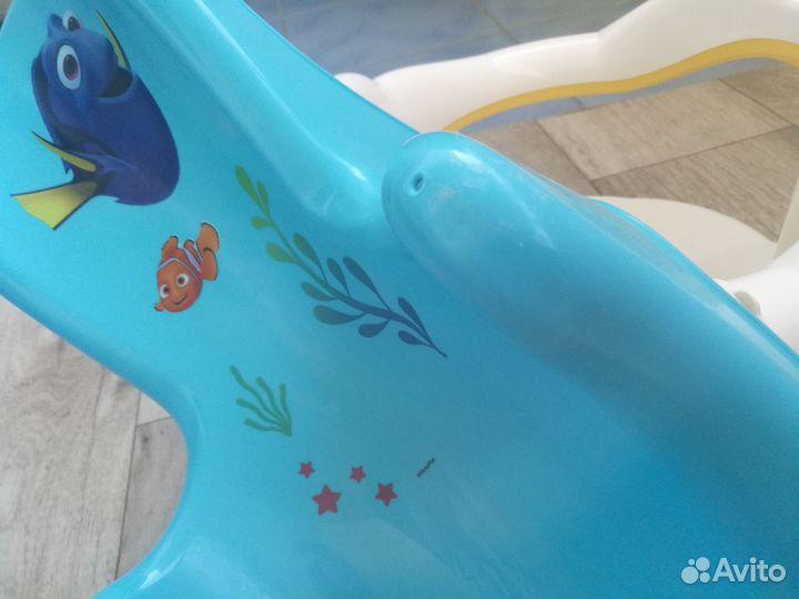 Горка для купания и нагрудник