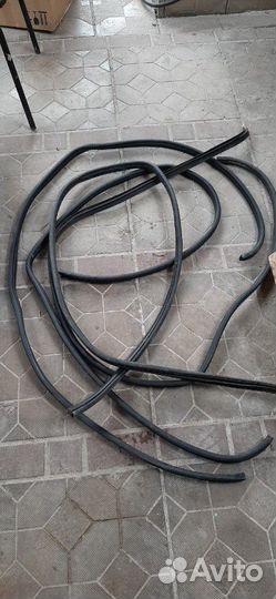 Hyundai Solaris уплотнитель двери