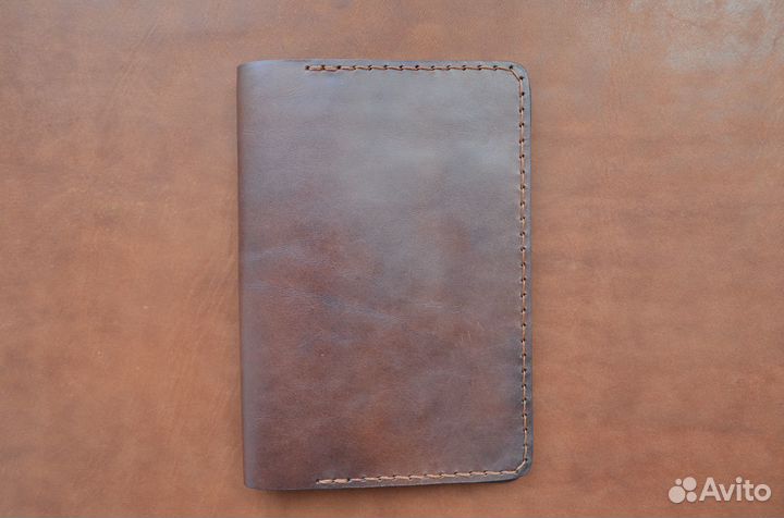 Обложка на паспорт, ручной работы из кожи кс