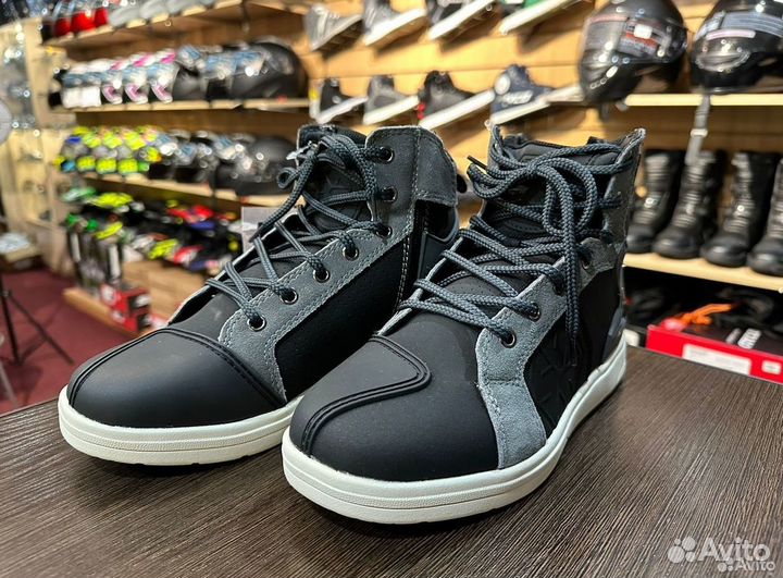 Мотоботы с защитой для мото