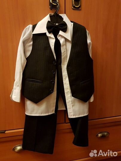 Костюм праздничный с рубашкой для мальчика 110 рр