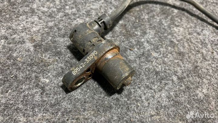 Датчик abs передний правый Toyota Camry ACV40