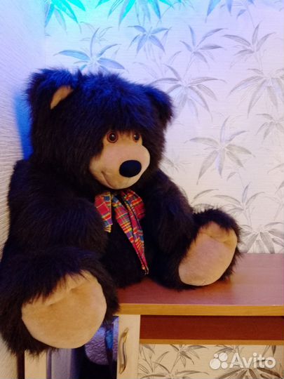 Большие плюшевые медведи