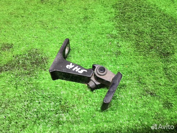 Петля двери задней правой нижняя Audi A5 /S5 Coup