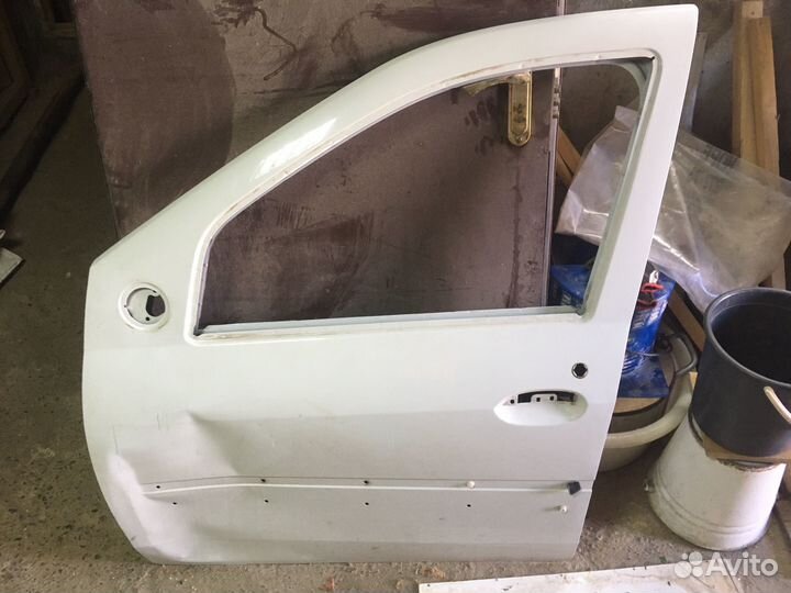Дверь на лада ларгус