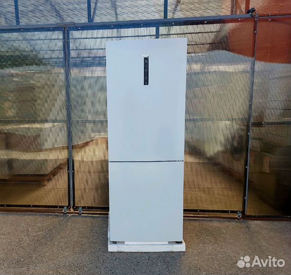 Холодильник Haier C4F744CWG широкий 70см (белый)