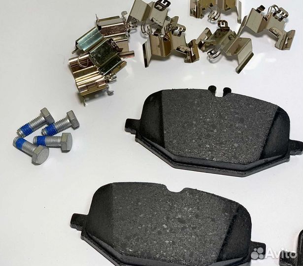 Тормозные колодки Mercedes-Benz A0004204002