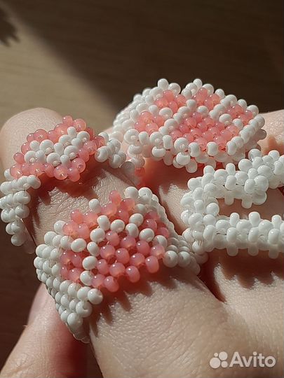 Украшения из бисера