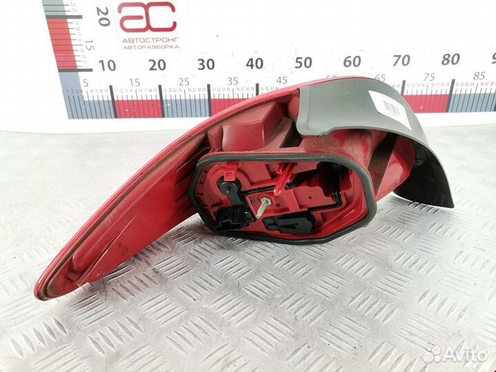 Фонарь задний для Peugeot-Citroen 206 6351P1