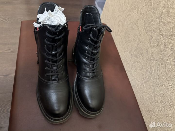 Ботинки женские осенние 38