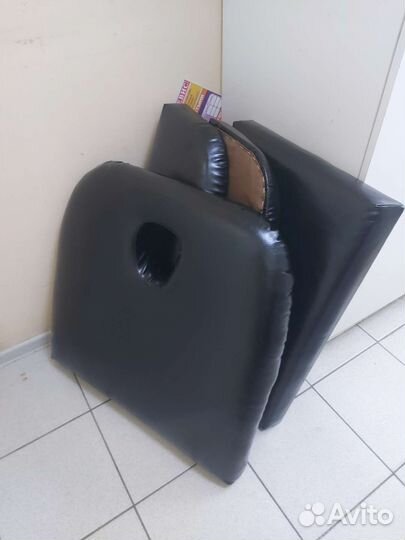 Массажный стол