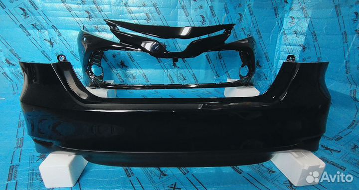 Комплект оригинальных бамперов Камри 70 2018-2021