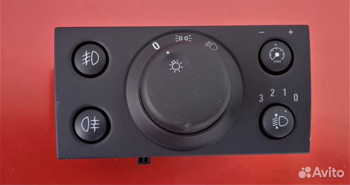 Комбинированный выключатель наружного освещения