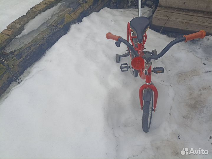 Детский велосипед с родительской ручкой