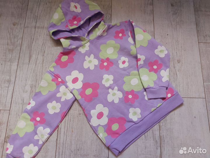 Комплект одежды на девочку 7-8 лет