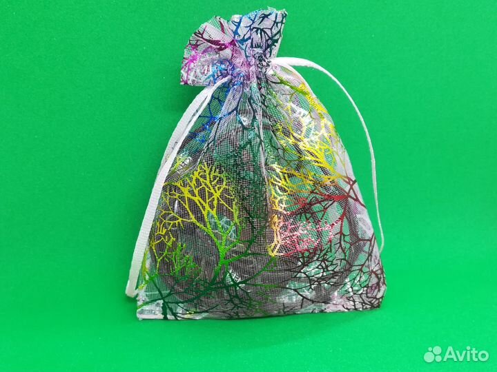 Подвеска на длинном шнурке