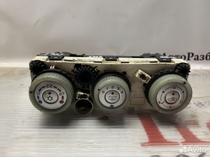 Блок управления печкой colt z30 mitsubishi