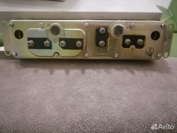 Панель приборов