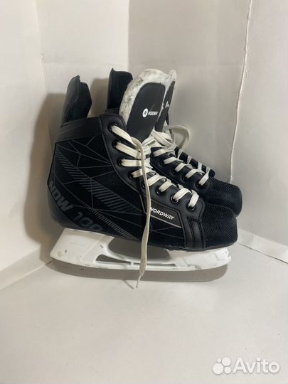 Коньки хоккейные