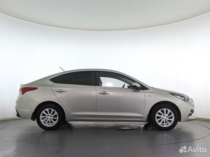 Hyundai Solaris 1.6 AT, 2018, 72 679 км