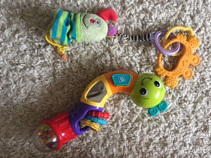 Детские игрушки развивающие от 0 до 1,5 лет