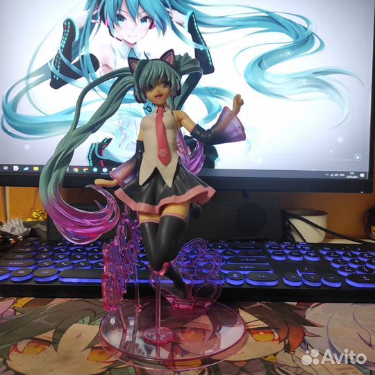 Фигурка хатсуне мику, вокалоид