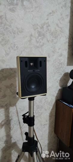 Колонки JBL Control 25