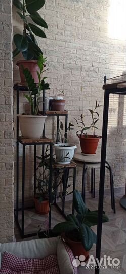 Подставка для цветов в стиле лофт