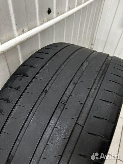 Michelin Pilot Sport 4 S 275/35 R22