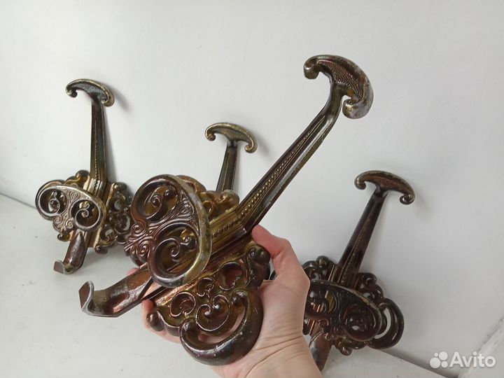 Вешалки настенные СССР крючки мебельные