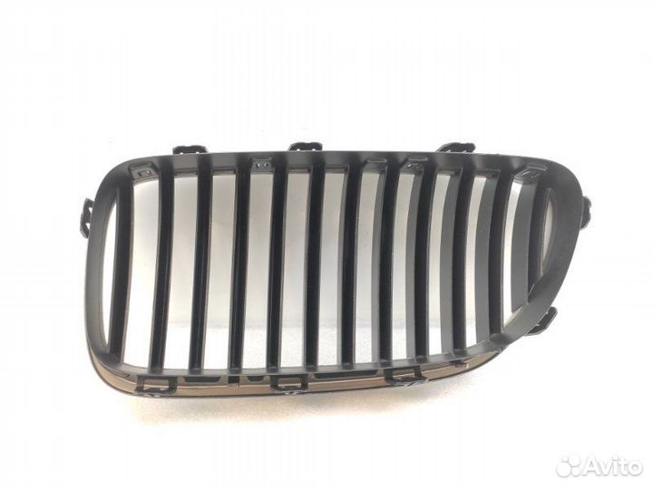 Решетка радиатора передняя правая Bmw 5-Series F10