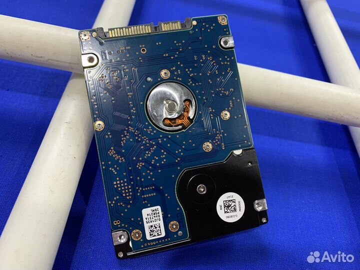 Жесткий диск Hitachi 2.5