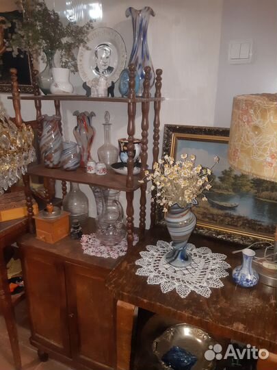 Этажерки с тумбами старинные