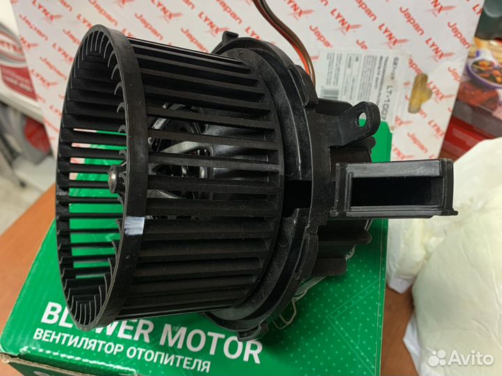 Вентилятор отопителя на Q5