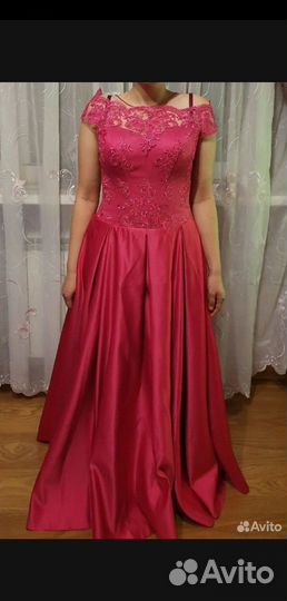 Вечернее платье в пол