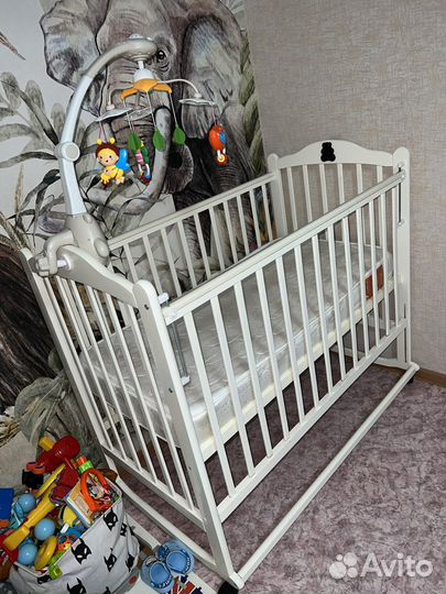 Детская кроватка