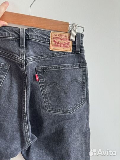 Джинсы черные Levis 501