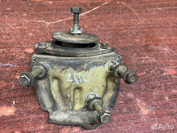 Правая подушка двигателя ваз 2110