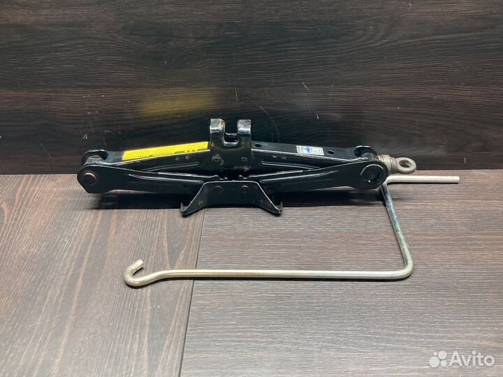 Домкрат Lexus GS GS3 GS4 IS IS3 ES LS3 LS4 RX3 RX4