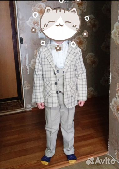 Костюм