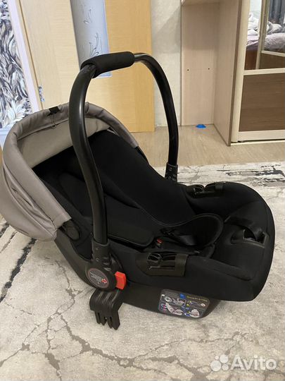 Коляска 2 в 1 с автолюлькой