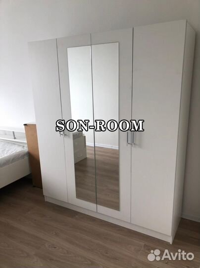 Шкаф с зеркалом