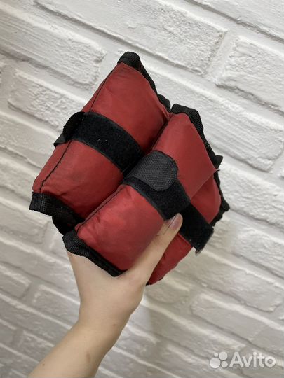 Утяжелители для ног 1 кг